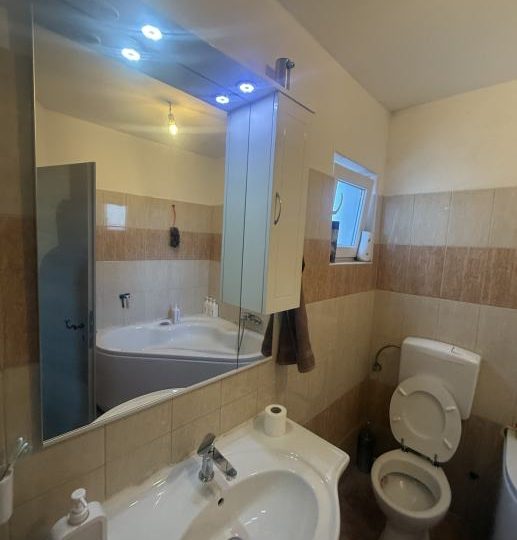 IZVRSNA PRILIKA – KUĆA S 3 STANA U MEDULINU, IDEALNA INVESTICIJA!