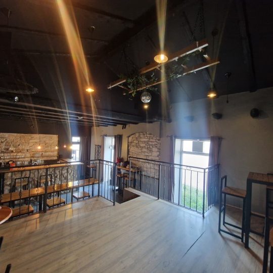 Poslovni prostor – Pula, Šijana, ukupno 75 m² + terasa 50 m² (iznajmljivanje)