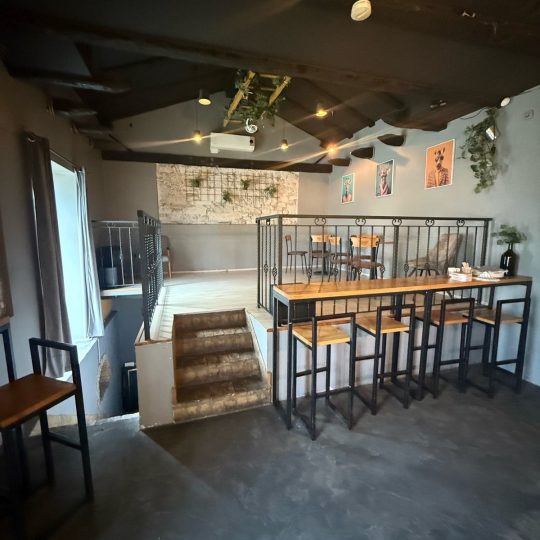 Poslovni prostor – Pula, Šijana, ukupno 75 m² + terasa 50 m² (iznajmljivanje)