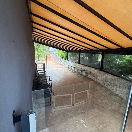 Poslovni prostor – Pula, Šijana, ukupno 75 m² + terasa 50 m² (iznajmljivanje)