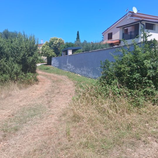 Građevinsko zemljište, Peroj, 650 m2 za samostojeću kuću P+1kat