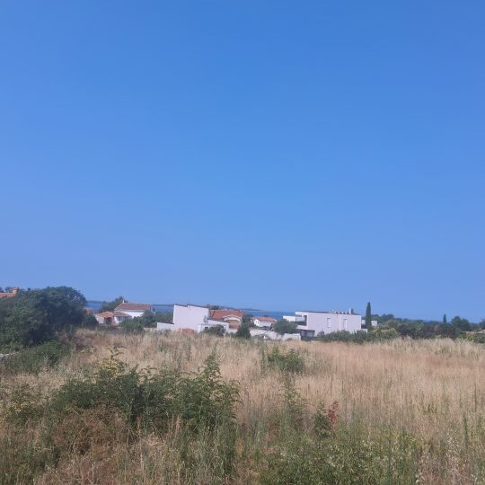 Građevinsko zemljište, Peroj, 650 m2 za samostojeću kuću P+1kat