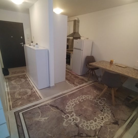 Monvidal: Stan na 1.katu, kompletno novo namješten, 42.5 m2, prilika