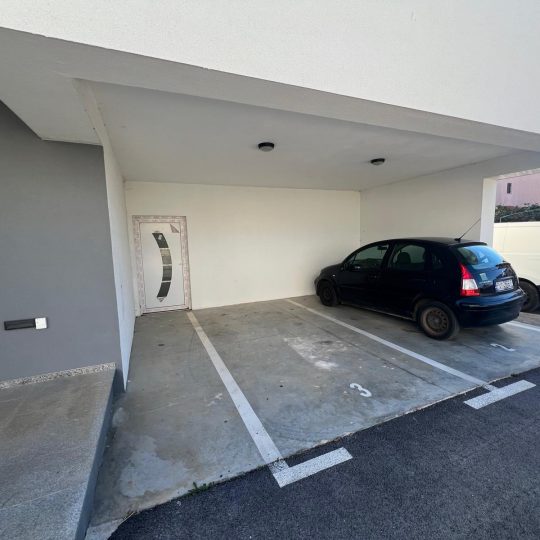 Pula, 108.00 m2, novogradnja dva stana +garaža i spremište
