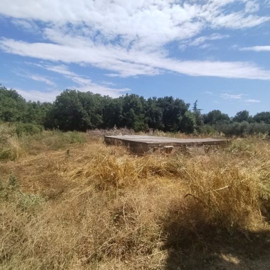 Ližnjan, 1100 m2 – BLIZU NASELJA I URBANIZIRANE ZONE