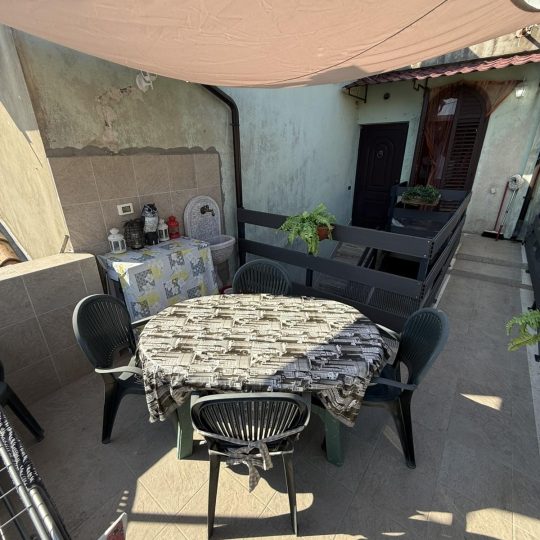 Kaštanjer: Prostran obiteljski stan, okolica centra, 63m2 + velika terasa 25m2