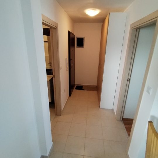 AKTUALNO! Fažana, atraktivan i namješten stan sa garažom!