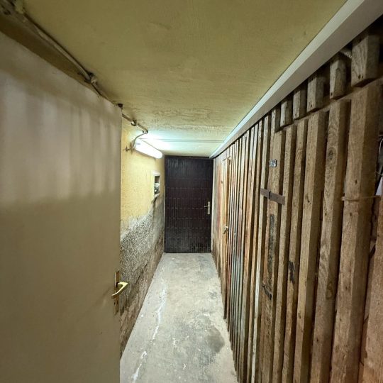 PRILIKA U FAŽANI – STAN S POGLEDOM NA MORE!