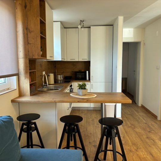Štinjan: Kuća s 2 apartmana, 90 m2, vrijedna investicija