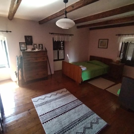 Marčana: Marčana – Kavran, prekrasna uređena starina + noviji dio kuće!