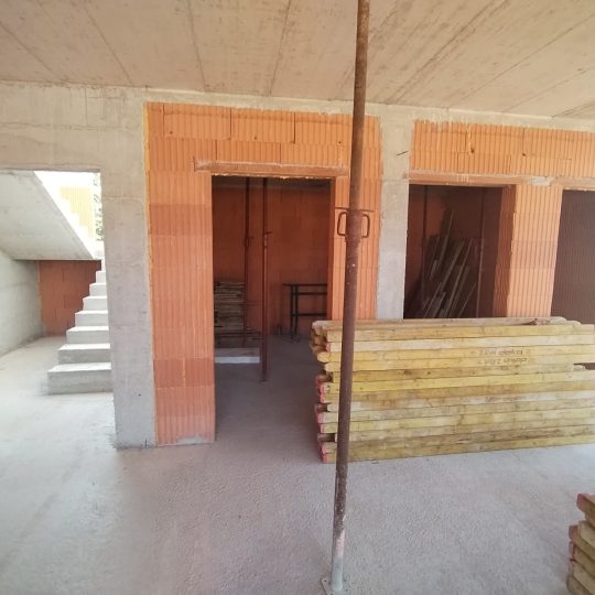 Novogradnja u blizini Pule i Štinjana!