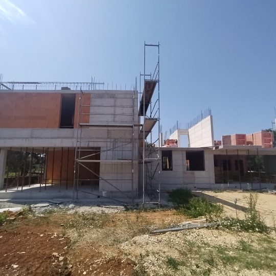 Novogradnja u blizini Pule i Štinjana!