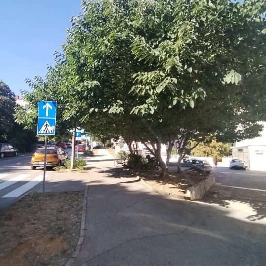 Stan – poslovni prostor na Stoji, blizina plaže Valkane