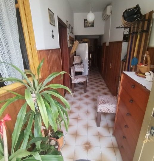 Vodnjan, lijepa kuća za urediti, odlična lokacija!