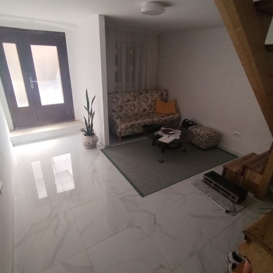 Vodnjan, potpuno renovirana kamena kuća na odličnoj lokaciji!