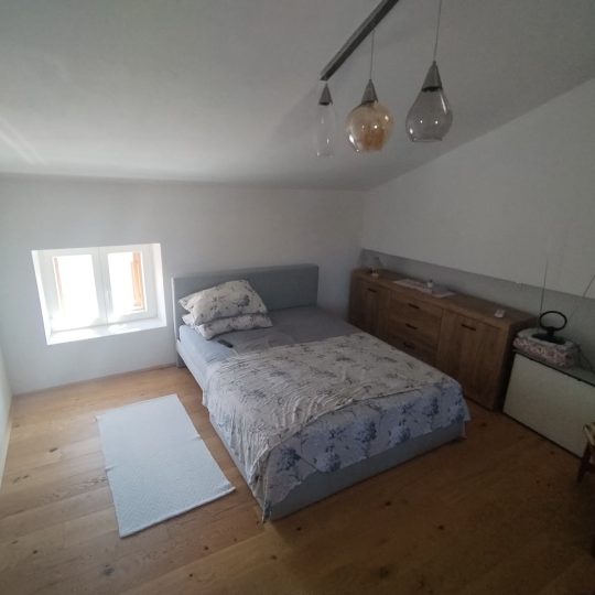 Vodnjan, potpuno renovirana kamena kuća na odličnoj lokaciji!