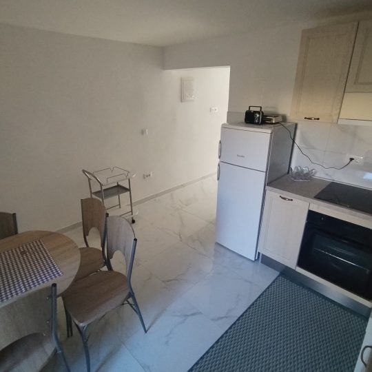 Vodnjan, potpuno renovirana kamena kuća na odličnoj lokaciji!