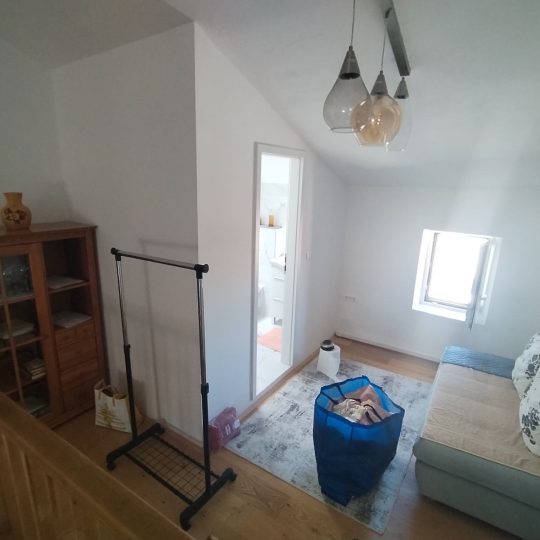Vodnjan, potpuno renovirana kamena kuća na odličnoj lokaciji!
