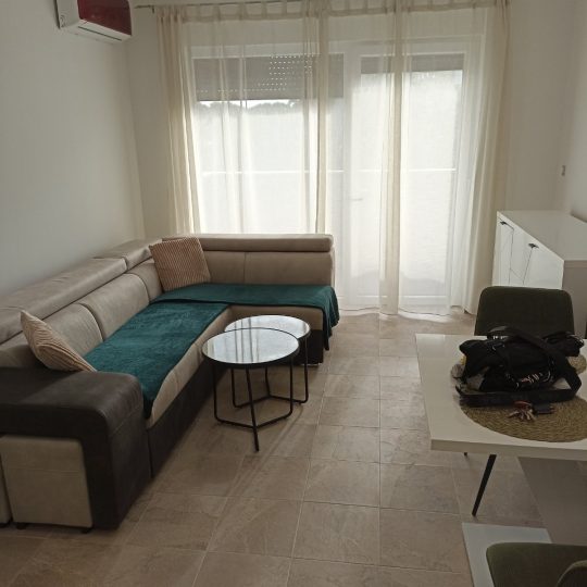 Pula: Atraktivno uređen stan, 45 m2
