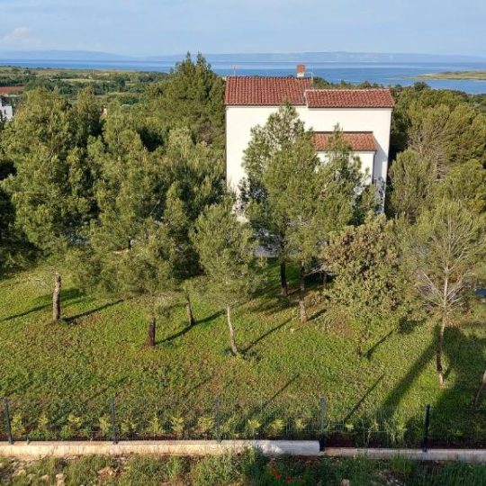 Ližnjan: Moderna vila s pogledom na more, 220 m2