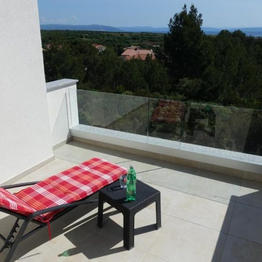 Ližnjan: Moderna vila s pogledom na more, 220 m2