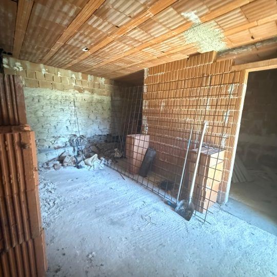 Vodnjan: Građevinska prilika, 200 m2