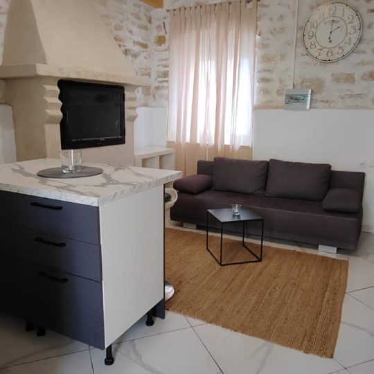 Vodnjan: Prekrasna kamena kuća, 70 m2