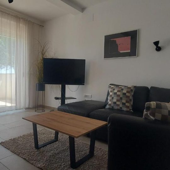 Ližnjan: Moderna vila s pogledom na more, 220 m2