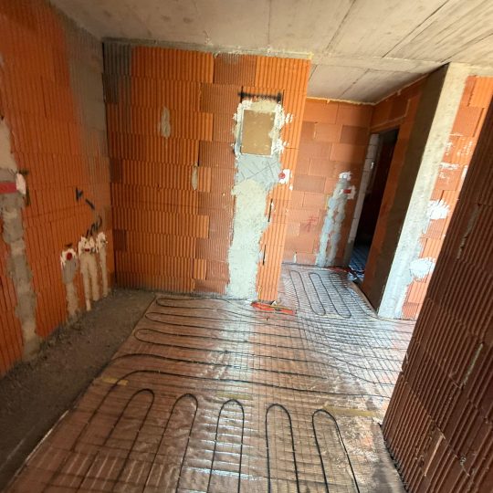 Ližnjan: Stambena zgrada s 4 zasebna stana, investicijska prilika!