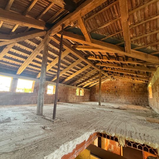 Vodnjan: Građevinska prilika, 200 m2