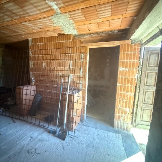 Vodnjan: Građevinska prilika, 200 m2
