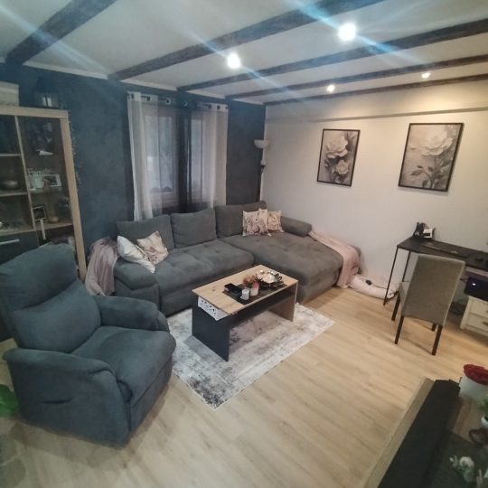 Obiteljski stan u Šišanu, vrtna terasa, komforan!
