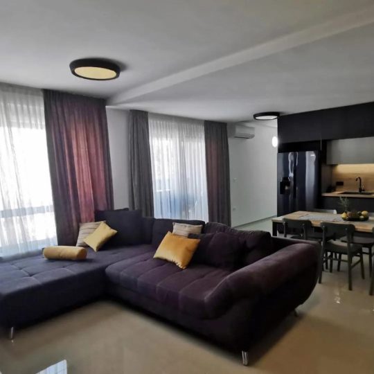 LUKSUZAN STAN S POGLEDOM NA MORE – BANJOLE, 92,21 M²